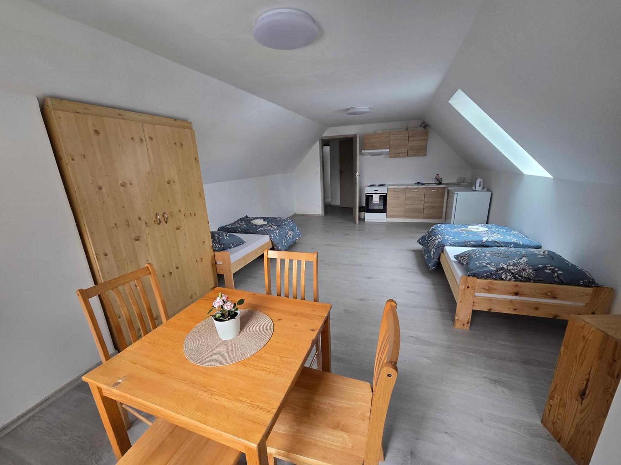 Apartmany Almond Харачов Екстериор снимка